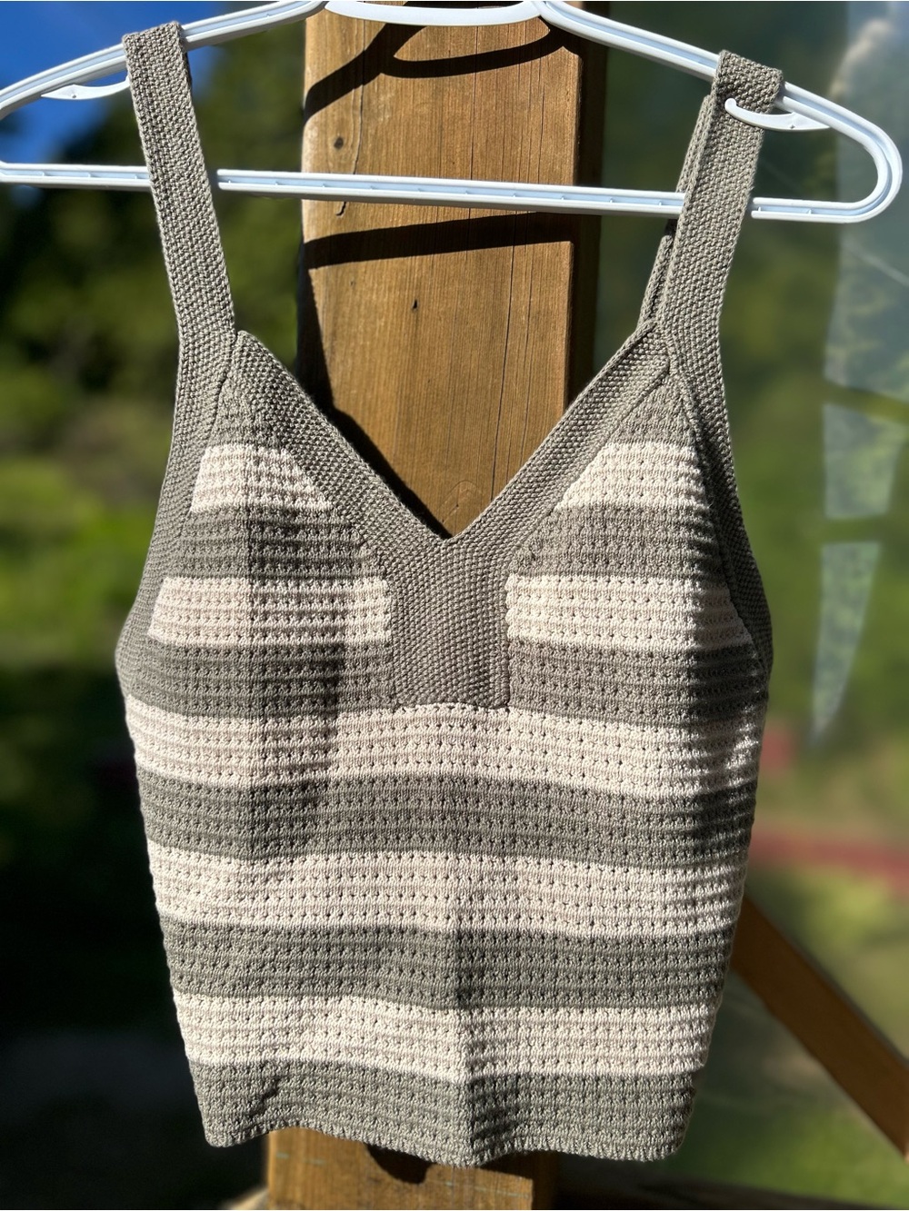 No Boundaries Cropped Knit Tank Top • Large